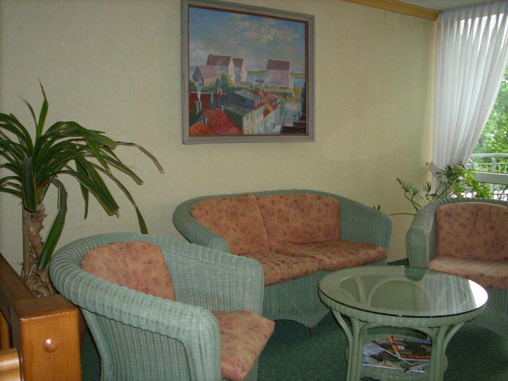Hotel Am Wariner See Εξωτερικό φωτογραφία